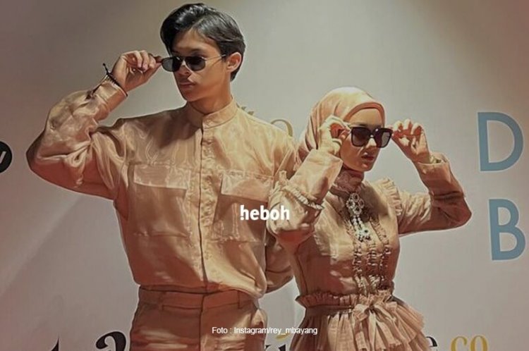 Jadi Model Catwalk, Dinda Hauw Tampil Cantik di Dubai Modest Fashion Week