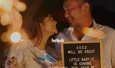 Setelah 5 Tahun Menanti, Gilang Dirga Umumkan Kehamilan Sang Istri