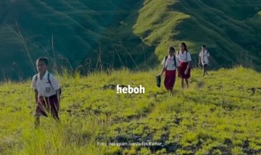 Pemandangan Berangkat Sekolah Murid di Sumba Sukses Buat Takjub