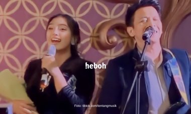 Hadiri Momen Wisuda Sang Putri Alleia, Ariel NOAH Bikin Salfok