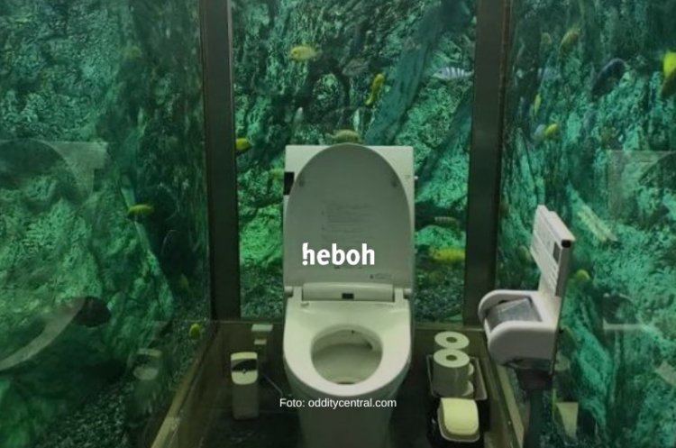 Unik! Sebuah Kafe di Jepang Punya Toilet Berdinding Akuarium