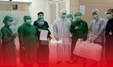 Bahu Membahu Warga Indonesia Lawan Corona dengan Membuat APD