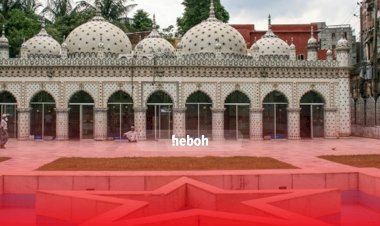 Di Bangun Dari Benda-Benda Daur Ulang, Intip Cantiknya Masjid di Bangladesh ini!