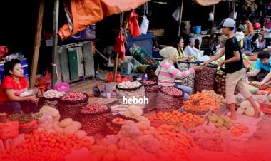 Sejumlah Pasar Di DKI Jakarta Dibatasi Karena Pedagang Positif Covid-19