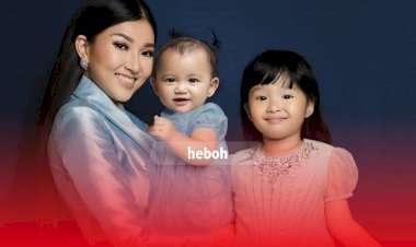Selebriti yang Lebih Memilih Asuh Anak Sendiri Tanpa Babysitter, Keibuan Banget!
