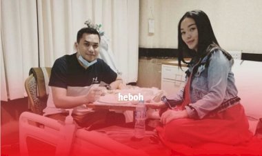Zaskia Gotik Masuk Rumah Sakit, Sirajuddin Mahmud Berikan Perhatian Romantis