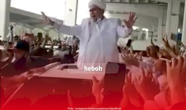 Pulang Ke Indonesia, Ribuan Orang Jemput Habib Rizieq