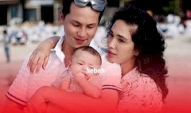 Potret Tampan Baby Saka, Putra Andhika Pratama dan Ussy Sulistiawaty