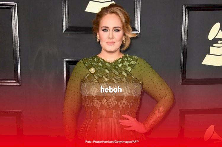 Dietnya Sukses, Adele Masih Shock Saat Berada Di Depan Kaca