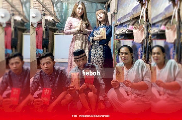Foto Bareng Keluarga, Cimoy Montok Dikritik Soal Rumahnya yang Belum Direnovasi