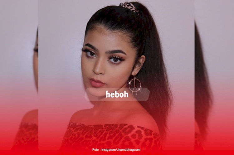 Beauty Influencer Jharna Bhagwani Sampaikan Pesan Inspiratif Lewat Makeup